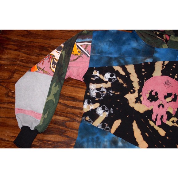 1/1 Reworked Skull Slayer Hoodie, Bleached, Tie dyed Medium, custom hoodie - Picture 3 of 11